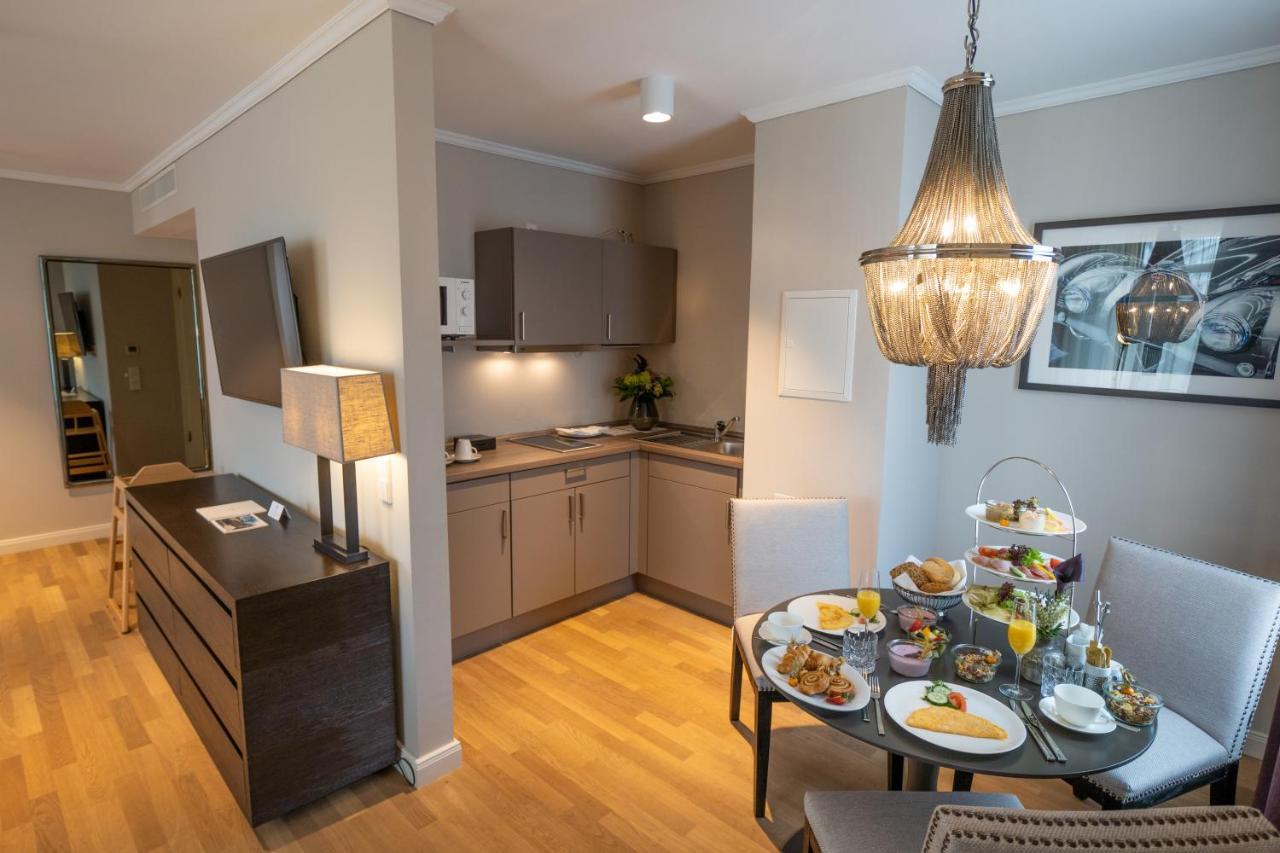 Vila Vita Rosenpark Marburg Ngoại thất bức ảnh A kitchen in a serviced apartment